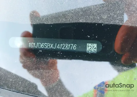 2018 Chevrolet Sonic Lt Auto z USA, uszkodzony, nr VIN 1G1JD6SBXJ4128176